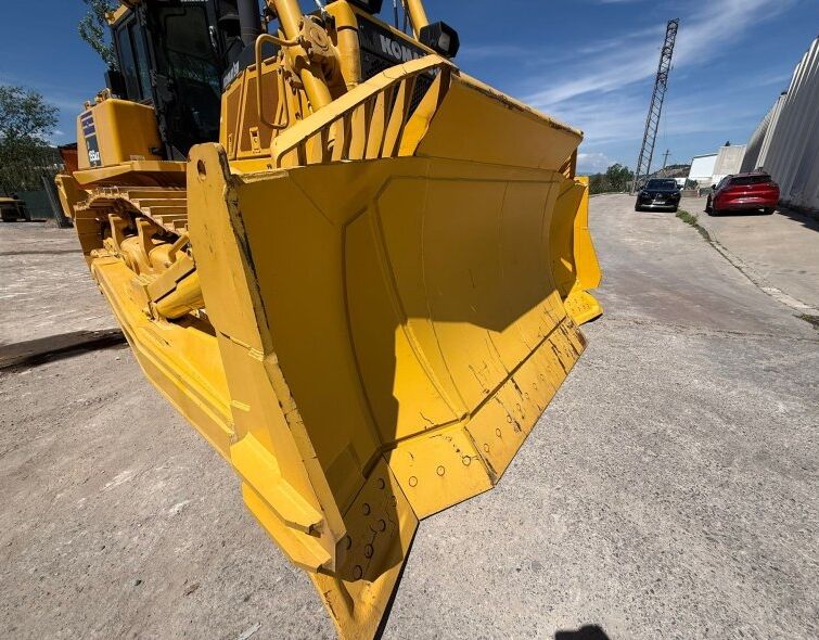 KOMATSU D155 AX-7 ***BRAND NEW***